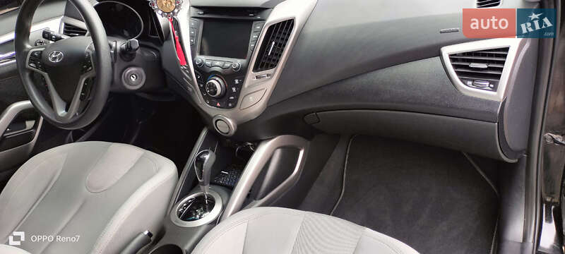 Хэтчбек Hyundai Veloster 2011 в Киеве