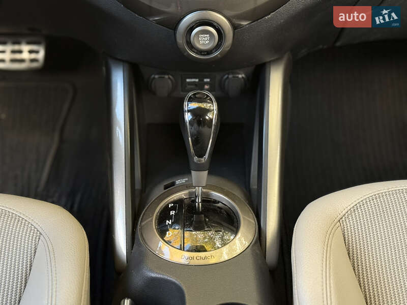 Хэтчбек Hyundai Veloster 2011 в Одессе