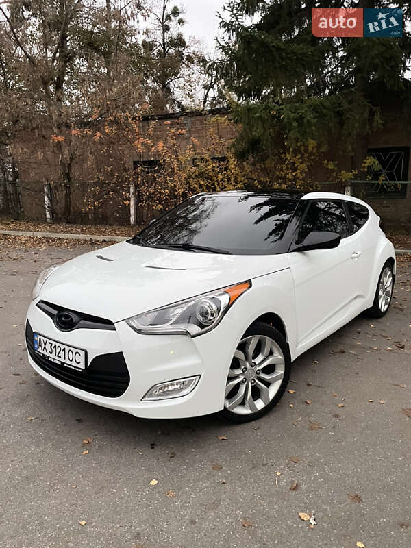 Hyundai Veloster 2012