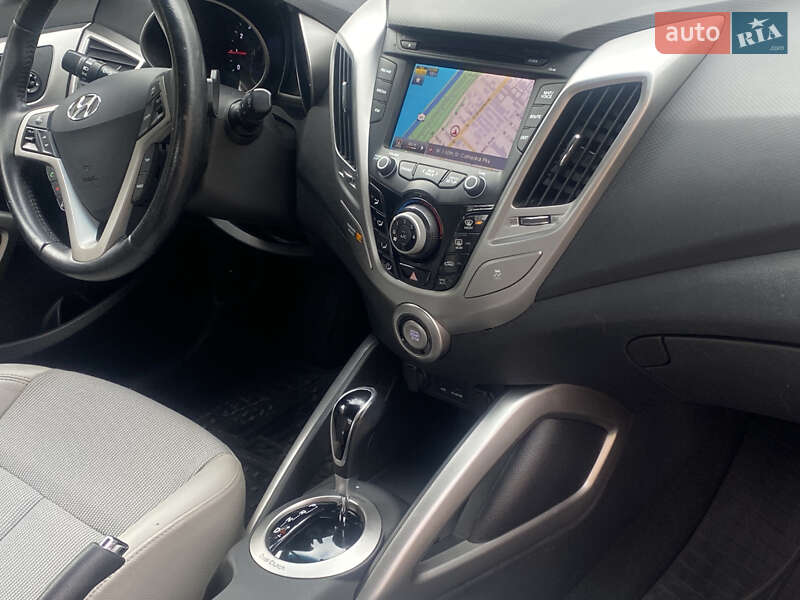 Хэтчбек Hyundai Veloster 2012 в Житомире