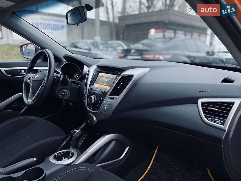 Хэтчбек Hyundai Veloster 2016 в Киеве фото 26 Хэтчбек Hyundai Veloster 2016 в Киеве