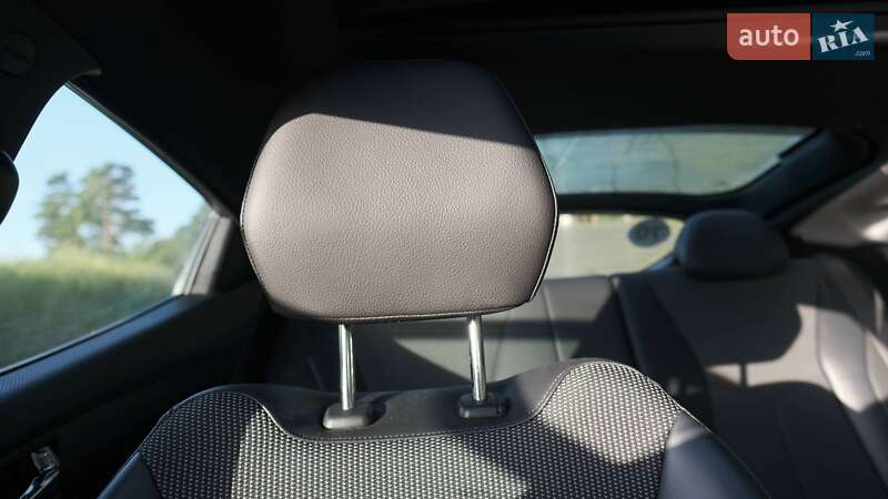 Хетчбек Hyundai Veloster 2016 в Києві