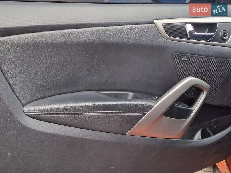 Хэтчбек Hyundai Veloster 2015 в Одессе