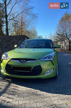 Хэтчбек Hyundai Veloster 2012 в Черновцах