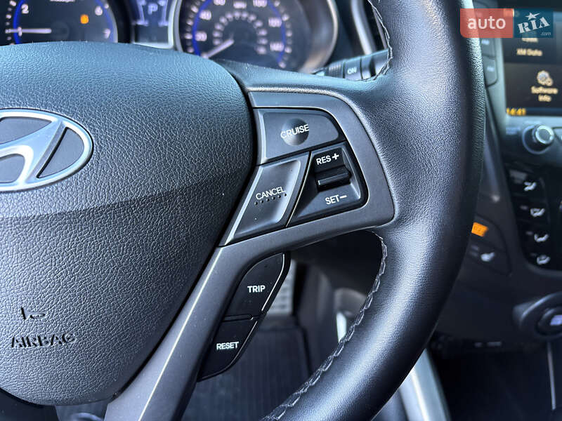 Хетчбек Hyundai Veloster 2014 в Львові