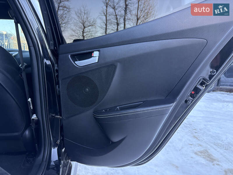 Хетчбек Hyundai Veloster 2014 в Львові