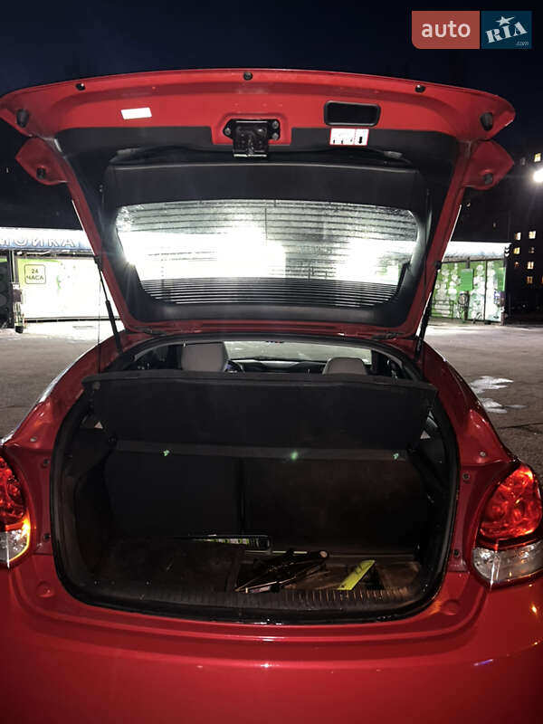 Хэтчбек Hyundai Veloster 2013 в Запорожье фото 21 Хэтчбек Hyundai Veloster 2013 в Запорожье