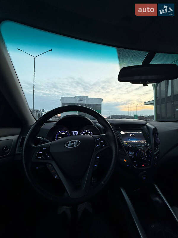Хэтчбек Hyundai Veloster 2014 в Нововолынске