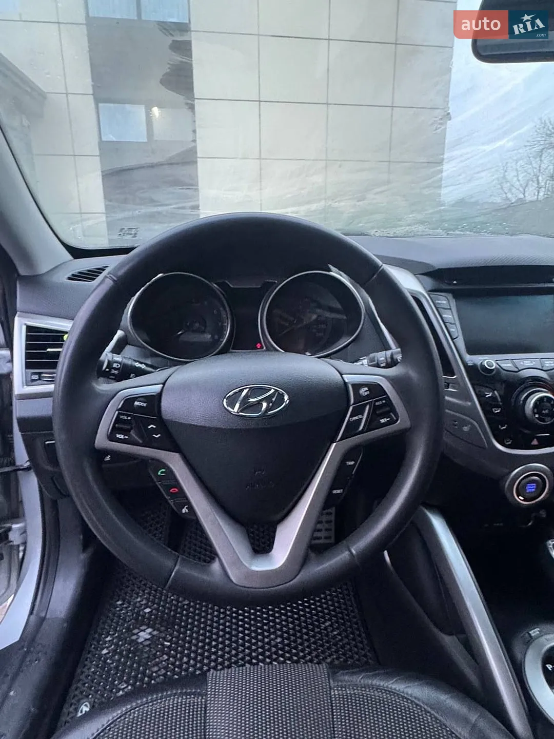 2011 Hyundai Veloster - мініатюра 8