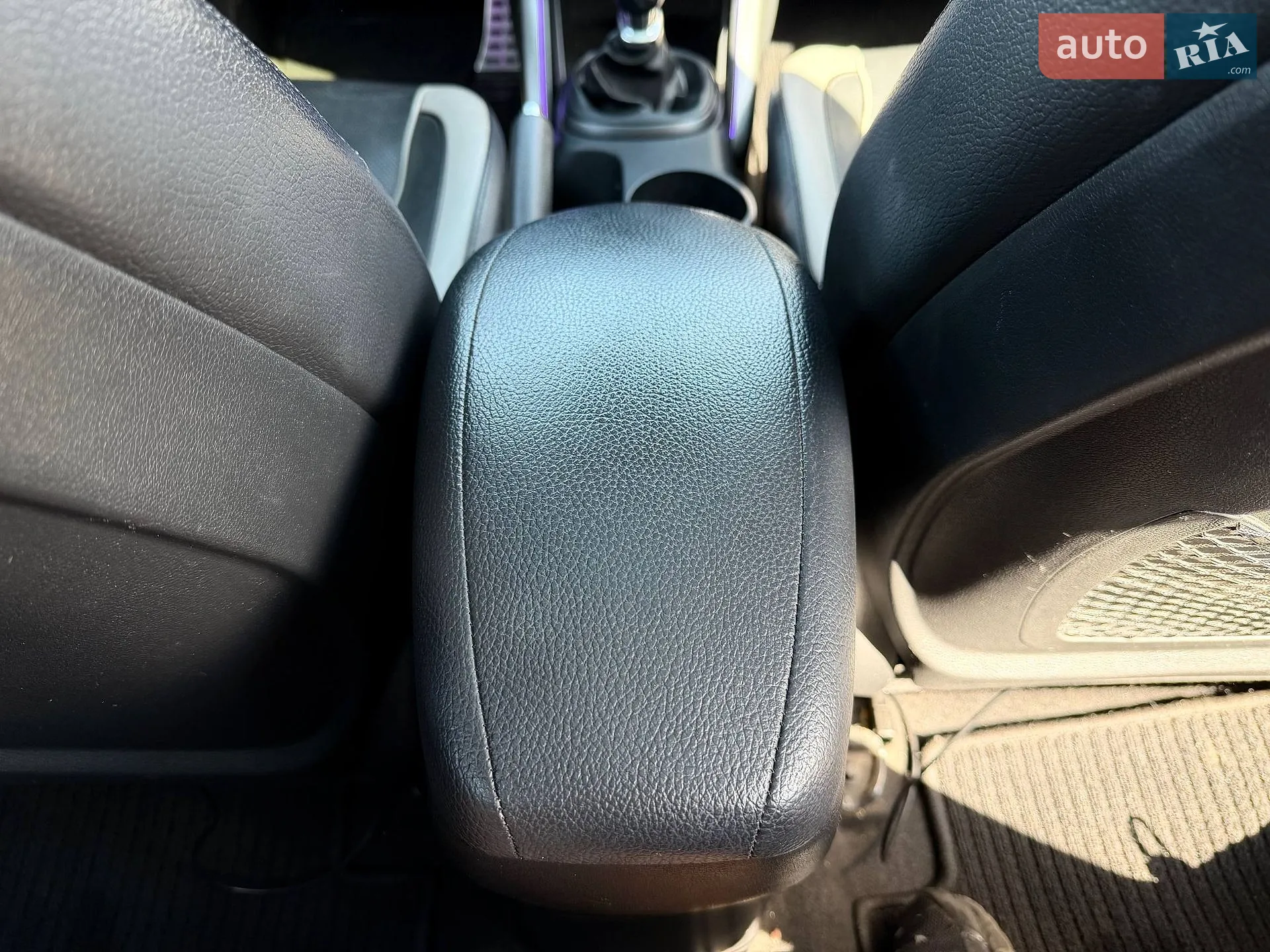 2013 Hyundai Veloster - мініатюра 51