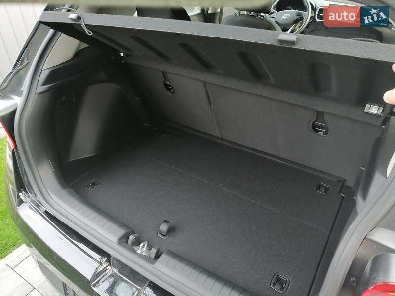 Внедорожник / Кроссовер Hyundai Venue 2022 в Ивано-Франковске