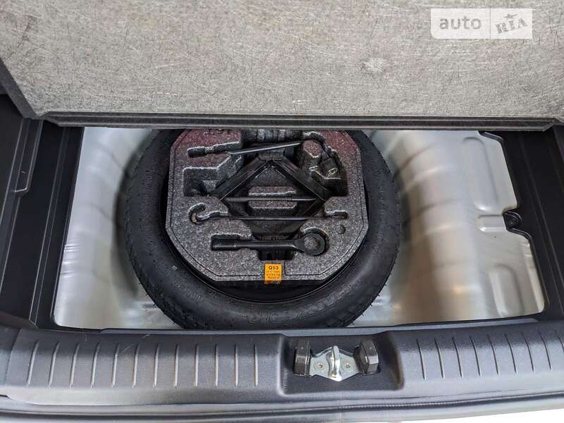 Внедорожник / Кроссовер Hyundai Venue 2021 в Ивано-Франковске