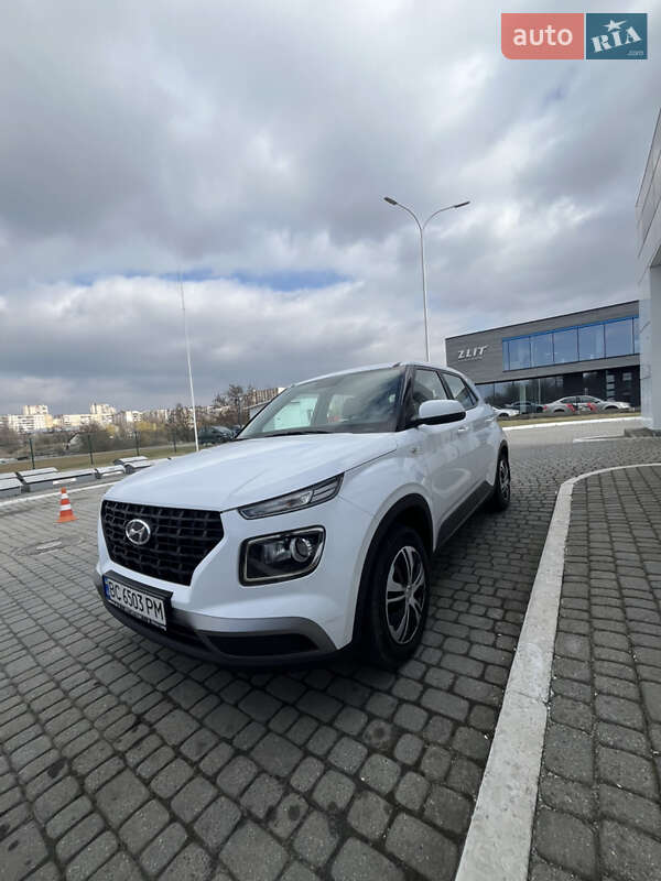 Позашляховик / Кросовер Hyundai Venue 2022 в Львові