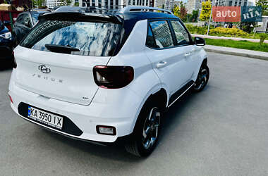 Внедорожник / Кроссовер Hyundai Venue 2023 в 