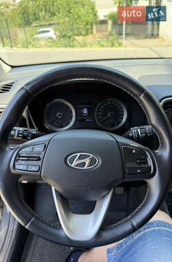 Позашляховик / Кросовер Hyundai Venue 2021 в 
