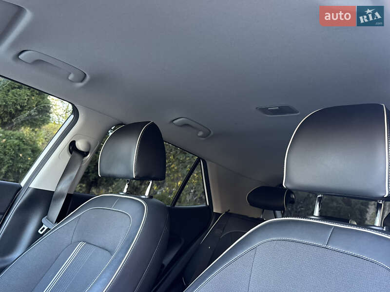 Внедорожник / Кроссовер Hyundai Venue 2021 в Дрогобыче фото 34 Внедорожник / Кроссовер Hyundai Venue 2021 в Дрогобыче