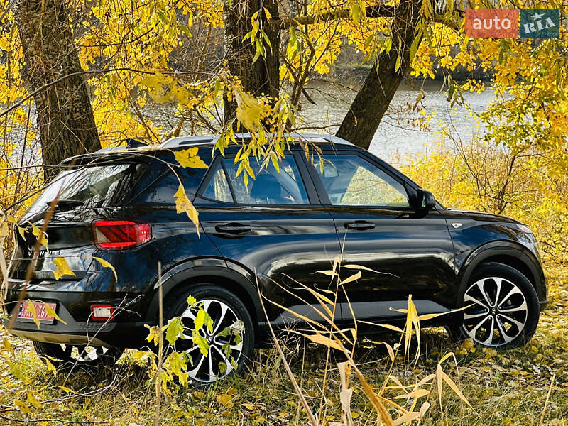 Внедорожник / Кроссовер Hyundai Venue 2020 в Харькове фото 4 Внедорожник / Кроссовер Hyundai Venue 2020 в Харькове