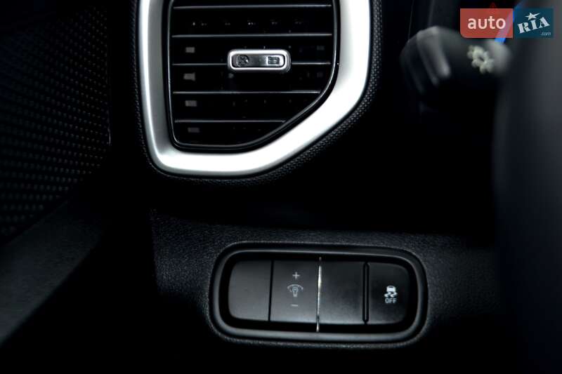 Внедорожник / Кроссовер Hyundai Venue 2023 в Хмельницком фото 83 Внедорожник / Кроссовер Hyundai Venue 2023 в Хмельницком