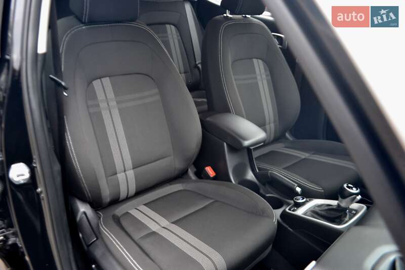 Внедорожник / Кроссовер Hyundai Venue 2023 в Хмельницком фото 147 Внедорожник / Кроссовер Hyundai Venue 2023 в Хмельницком