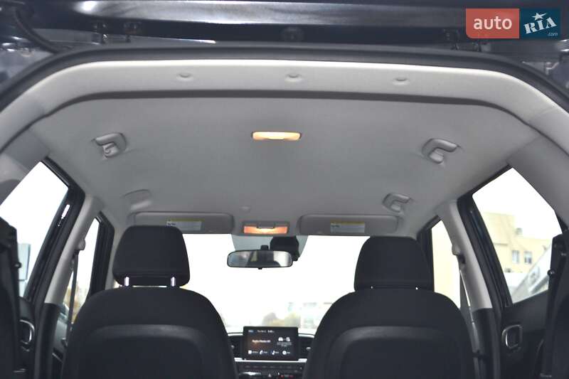 Внедорожник / Кроссовер Hyundai Venue 2023 в Хмельницком фото 50 Внедорожник / Кроссовер Hyundai Venue 2023 в Хмельницком