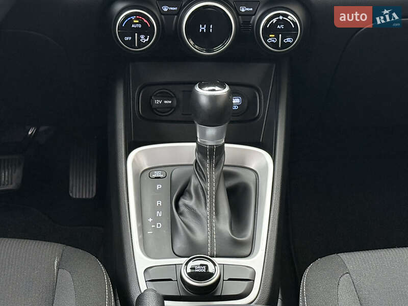 Внедорожник / Кроссовер Hyundai Venue 2020 в Киеве