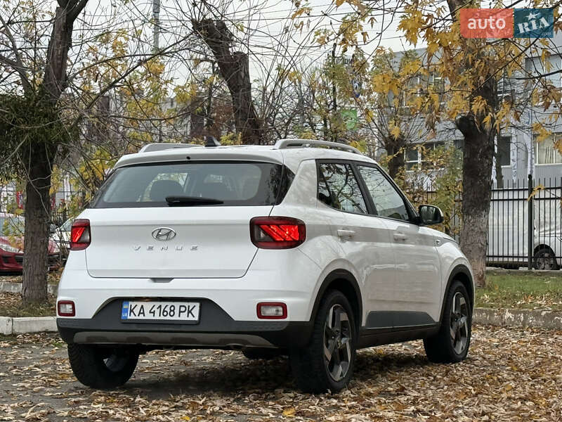 Внедорожник / Кроссовер Hyundai Venue 2020 в Киеве