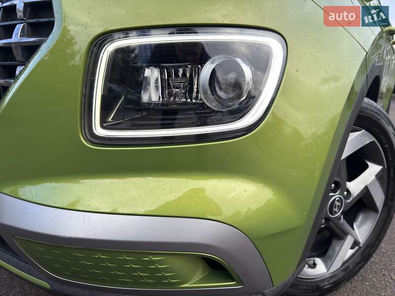 Внедорожник / Кроссовер Hyundai Venue 2022 в Ровно