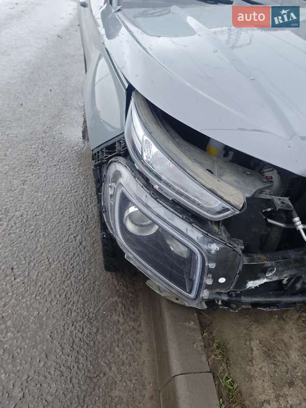 Позашляховик / Кросовер Hyundai Venue 2021 в Дніпрі