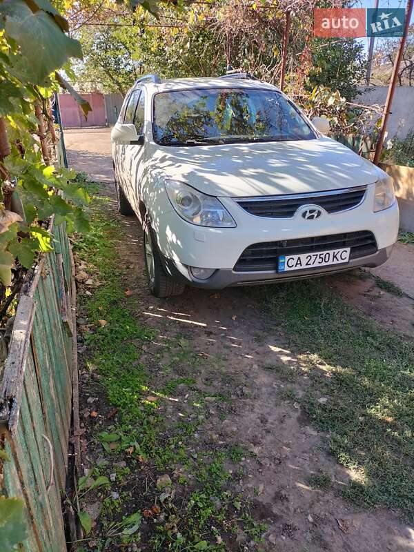 Внедорожник / Кроссовер Hyundai Veracruz 2010 в Снигиревке