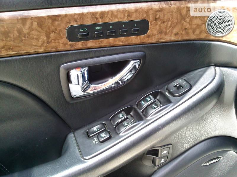 Седан Hyundai XG 2003 в Чернівцях