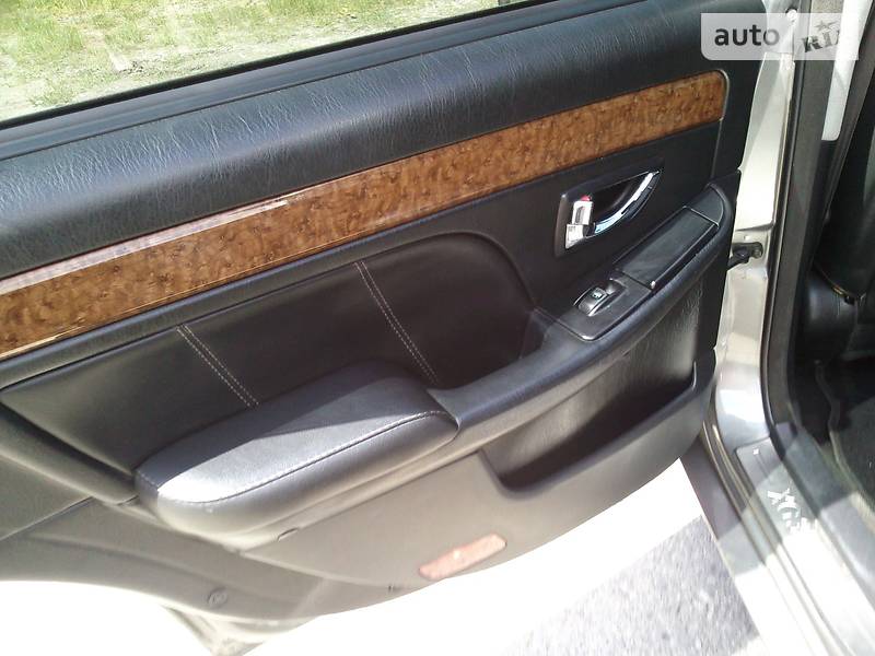 Седан Hyundai XG 2003 в Чернівцях