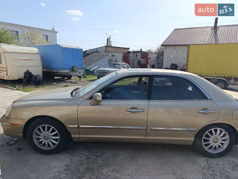 Седан Hyundai XG 2003 в Первомайске