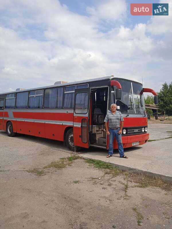 Туристичний / Міжміський автобус Ikarus 250 1990 в Запоріжжі