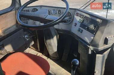 Туристический / Междугородний автобус Ikarus 256 1990 в Полтаве