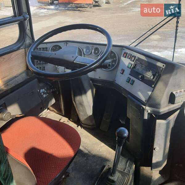 Туристический / Междугородний автобус Ikarus 256 1990 в Полтаве