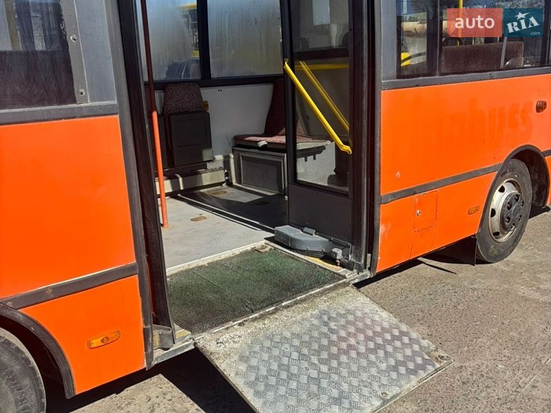 Міський автобус Ikarus E-91 2002 в Борисполі