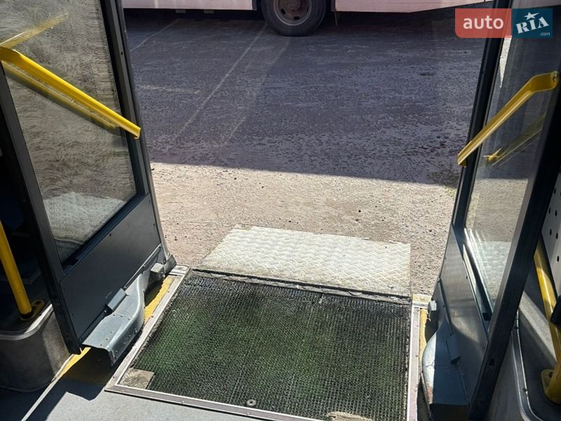 Міський автобус Ikarus E-91 2002 в Борисполі