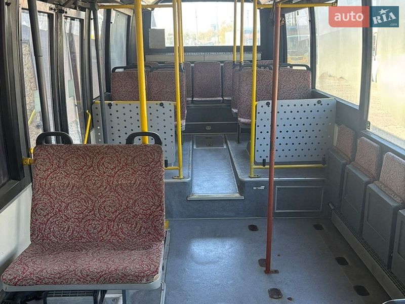 Міський автобус Ikarus E-91 2002 в Борисполі