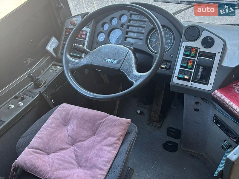 Міський автобус Ikarus E-91 2002 в Борисполі
