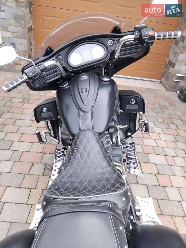 Мотоцикл Круизер Indian Chieftain 2016 в Ужгороде