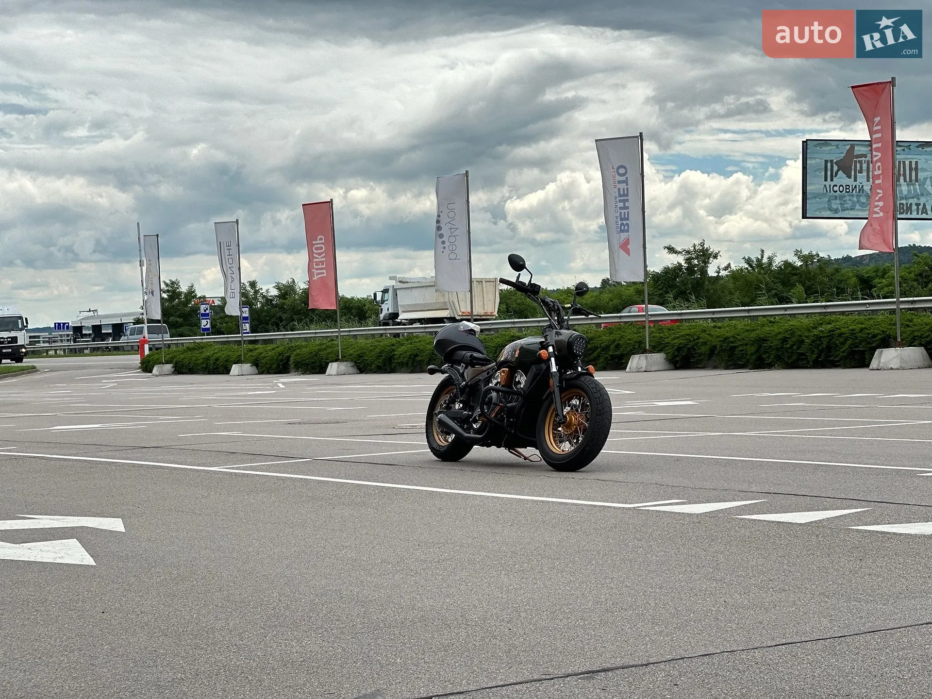 Indian Scout  Bobber 2021 VIN 56KMTG001M3178371 фото оголошення 7 з 8