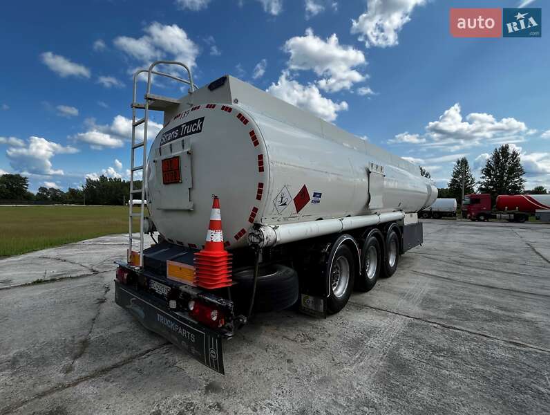 Цистерна полуприцеп Indox SC-3 2002 в Львове