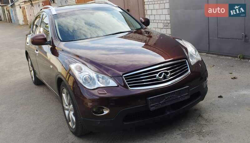 Внедорожник / Кроссовер Infiniti EX 25 2011 в Киеве