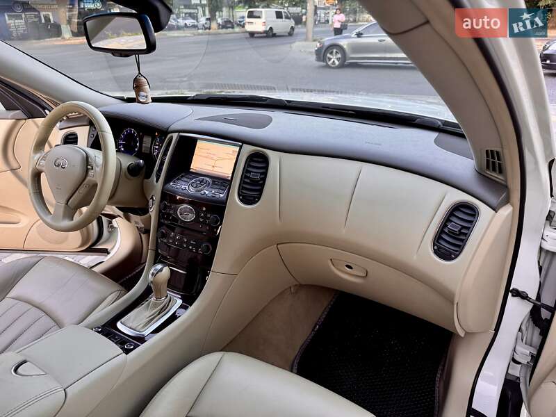 Позашляховик / Кросовер Infiniti EX 25 2011 в Одесі