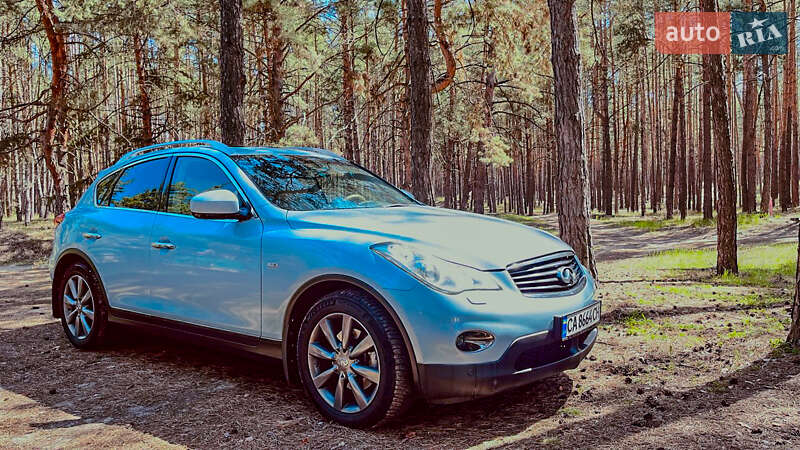Позашляховик / Кросовер Infiniti EX 25 2011 в Києві