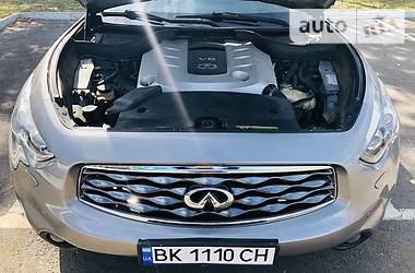 Внедорожник / Кроссовер Infiniti FX 30 2010 в Ровно