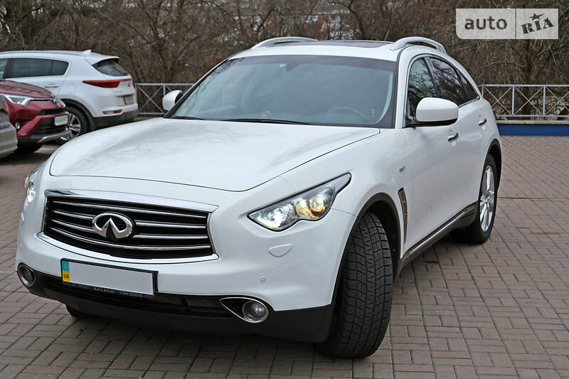 Внедорожник / Кроссовер Infiniti FX 30 2012 в Киеве