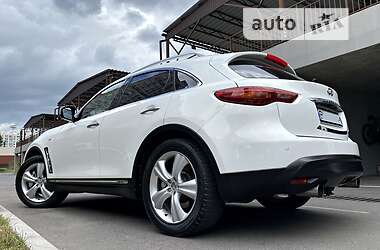 Внедорожник / Кроссовер Infiniti FX 30 2011 в 