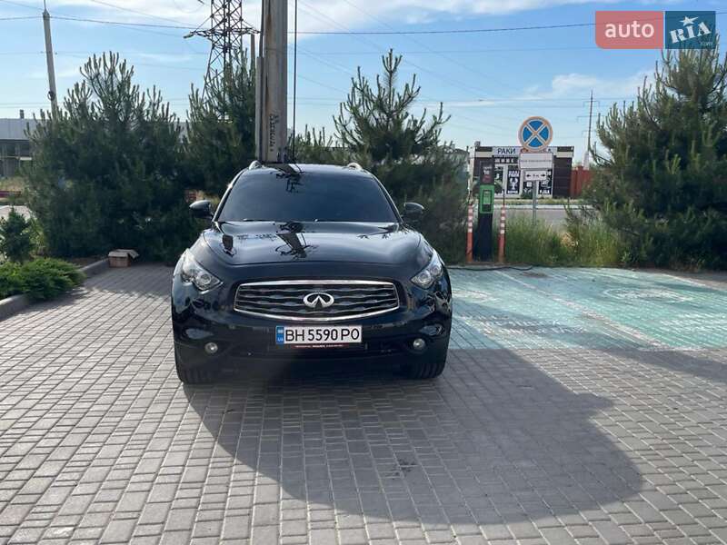 Внедорожник / Кроссовер Infiniti FX 30 2011 в Одессе