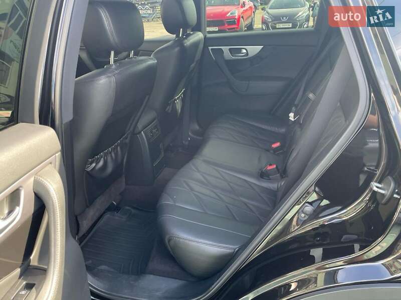 Внедорожник / Кроссовер Infiniti FX 30 2011 в Одессе